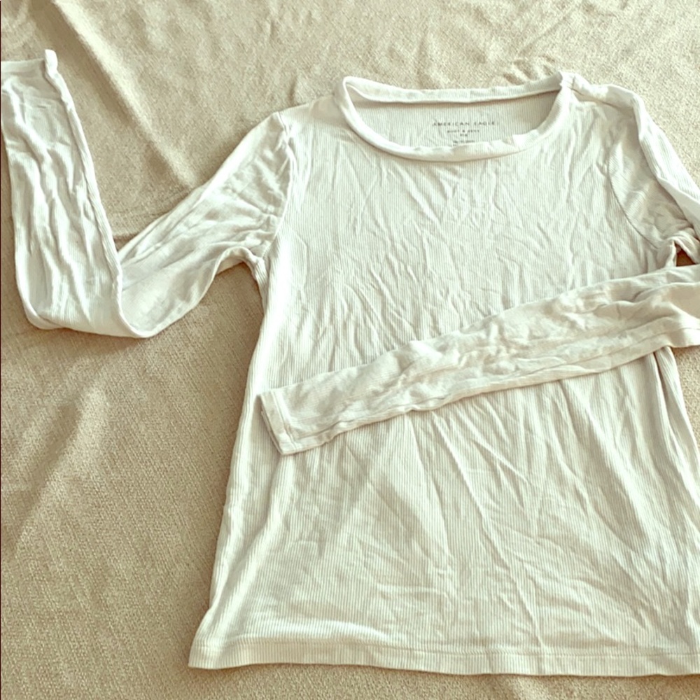 American eagle white ribbed long sleeve shirt